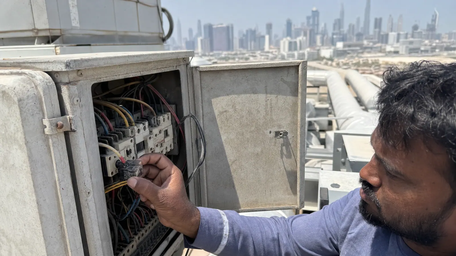HVAC control relay service in a rooftop enclosure